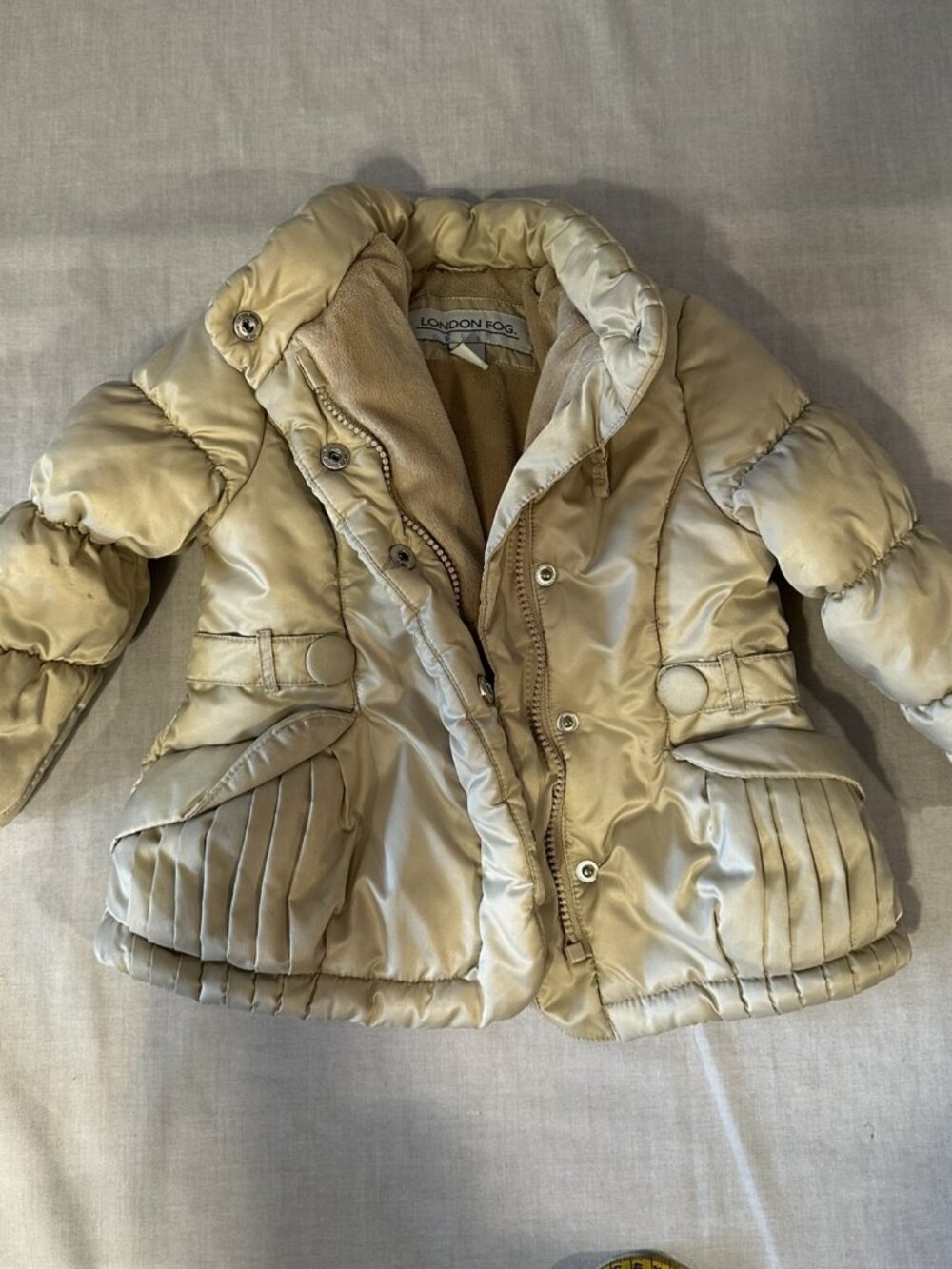London champagne gold puffer jacket size 3T